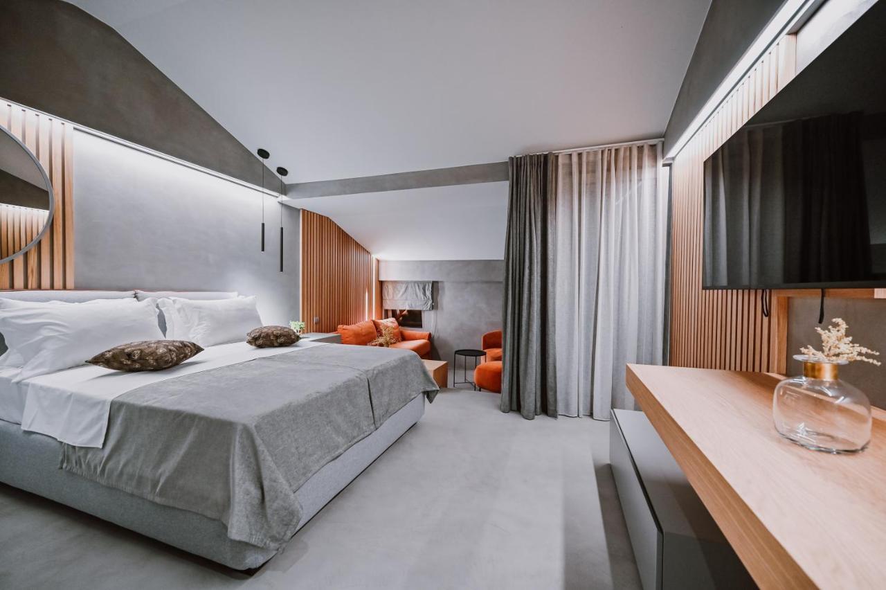 מורטר Hotel Stomorin-Marina Hramina מראה חיצוני תמונה
